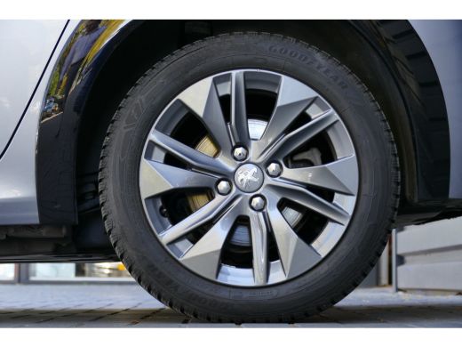 Peugeot e-208 EV 136PK 50KWH ACTIVE PACK AUTOMAAT / NAVI / 16"LMV / LED / CLIMA / PDC / BLUETOOTH / CRUISECONTR... ActivLease financial lease