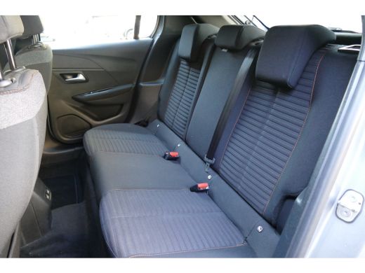 Peugeot e-208 EV 136PK 50KWH ACTIVE PACK AUTOMAAT / NAVI / 16"LMV / LED / CLIMA / PDC / BLUETOOTH / CRUISECONTR... ActivLease financial lease