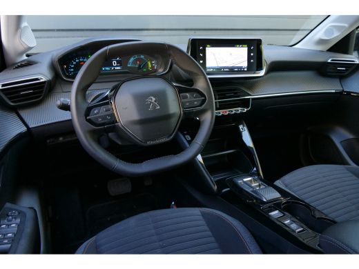 Peugeot e-208 EV 136PK 50KWH ACTIVE PACK AUTOMAAT / NAVI / 16"LMV / LED / CLIMA / PDC / BLUETOOTH / CRUISECONTR... ActivLease financial lease