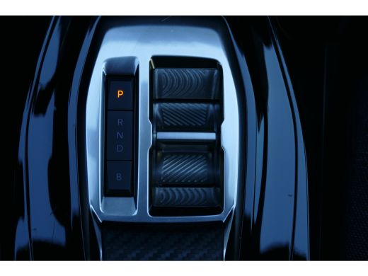 Peugeot e-208 EV 136PK 50KWH ACTIVE PACK AUTOMAAT / NAVI / 16"LMV / LED / CLIMA / PDC / BLUETOOTH / CRUISECONTR... ActivLease financial lease