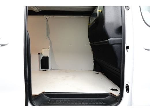 Peugeot Expert 1.5 BlueHDi 120 S&S L3 | 2 zitplaatsen rechtsvoor | Airco | Centrale deurvergrendeling met afstan... ActivLease financial lease