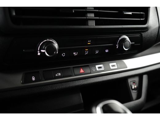 Peugeot Expert 1.5 BlueHDi 120 S&S L3 | 2 zitplaatsen rechtsvoor | Airco | Centrale deurvergrendeling met afstan... ActivLease financial lease