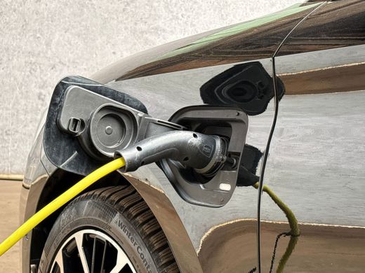 Seat Leon 1.4 TSI eHybrid PHEV FR 204Pk Automaat (APPLE CARPLAY, GROOT NAVI, STUUR/STOELVERWARMING, CAMERA,... ActivLease financial lease