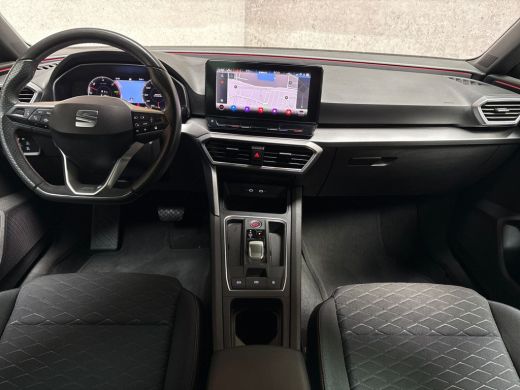 Seat Leon 1.4 TSI eHybrid PHEV FR 204Pk Automaat (APPLE CARPLAY, GROOT NAVI, STUUR/STOELVERWARMING, CAMERA,... ActivLease financial lease