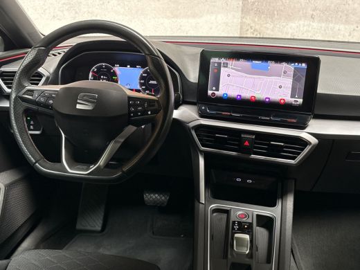 Seat Leon 1.4 TSI eHybrid PHEV FR 204Pk Automaat (APPLE CARPLAY, GROOT NAVI, STUUR/STOELVERWARMING, CAMERA,... ActivLease financial lease