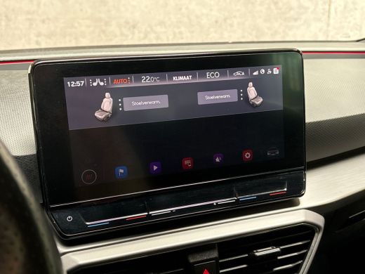 Seat Leon 1.4 TSI eHybrid PHEV FR 204Pk Automaat (APPLE CARPLAY, GROOT NAVI, STUUR/STOELVERWARMING, CAMERA,... ActivLease financial lease