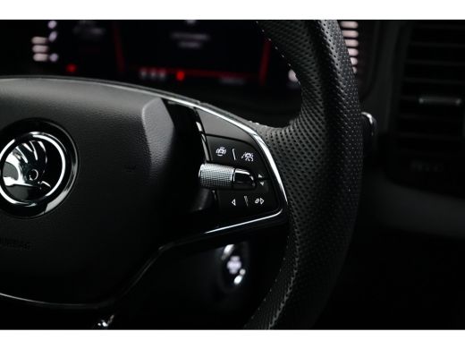 Skoda Karoq 1.5 TSI 150 pk ACT Sportline Business | Achteruitrijcamera | Navigatie | Maxtrix LED | Stoel/stuu... ActivLease financial lease