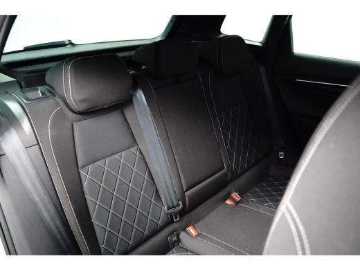 Skoda Karoq 1.5 TSI 150 pk ACT Sportline Business | Achteruitrijcamera | Navigatie | Maxtrix LED | Stoel/stuu... ActivLease financial lease