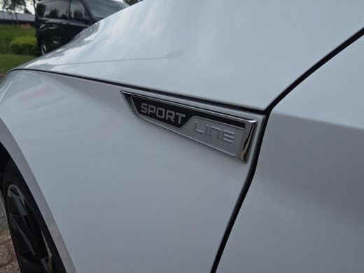 Skoda Superb Combi 1.4 TSI iV Sportline Business | Wordt verwacht | Trekhaak | A.Camera | ACC | PDC | Verw. Vo... ActivLease financial lease