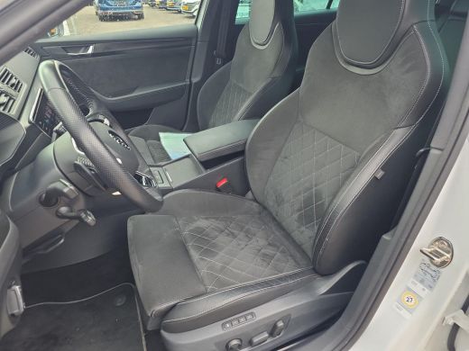 Skoda Superb Combi 1.4 TSI iV Sportline Business | Wordt verwacht | Trekhaak | A.Camera | ACC | PDC | Verw. Vo... ActivLease financial lease