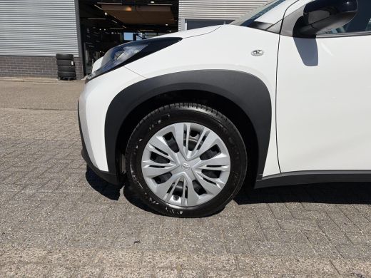 Toyota Aygo 1.0 VVT-i MT Play ActivLease financial lease