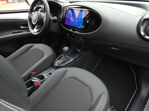 Toyota Aygo Hybrid 115 envy | Nieuwe auto | Direct uit voorraad leverbaar | ActivLease financial lease