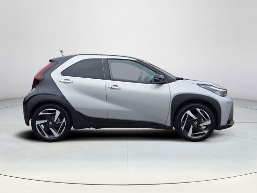 Toyota Aygo Hybrid 115 envy | Nieuwe auto | Direct uit voorraad leverbaar | ActivLease financial lease