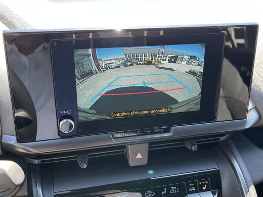 Toyota C-HR 2.0 Plug-in Hybrid 220 Dynamic | Stoel- + stuurverwarming | Carplay | Dode hoek waarschuwing | Ke... ActivLease financial lease