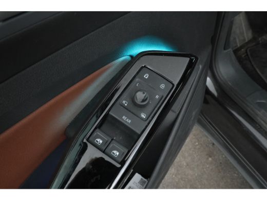 Volkswagen ID.4 First 77 kWh PRO, Halfleder, climate, etc ActivLease financial lease