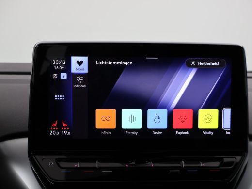 Volkswagen ID.4 PRO 77 kWh + ADAPTIVE CRUISE | STUURVERW. | STOELVERW. | SFEERVERLICHTING | DRAADLOZE CARPLAY ActivLease financial lease