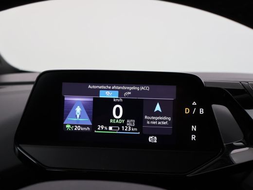Volkswagen ID.4 PRO 77 kWh + ADAPTIVE CRUISE | STUURVERW. | STOELVERW. | SFEERVERLICHTING | DRAADLOZE CARPLAY ActivLease financial lease