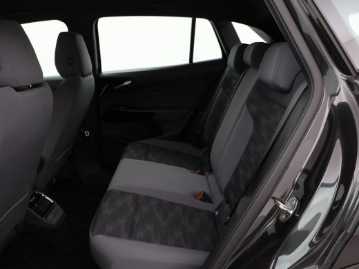 Volkswagen ID.4 PRO 77 kWh + ADAPTIVE CRUISE | STUURVERW. | STOELVERW. | SFEERVERLICHTING | DRAADLOZE CARPLAY ActivLease financial lease