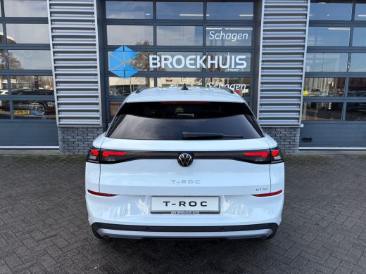 Volkswagen T-Roc Life First Edition | 'App-Connect' draadloze smartphone integratie | Automatische afstandsregelin... ActivLease financial lease