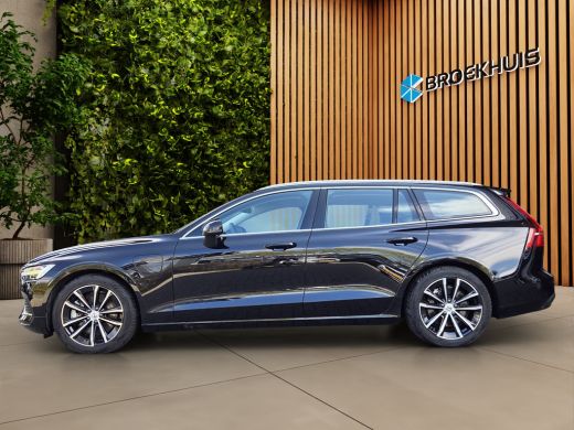 Volvo  V60 2.0 T6 Plug-in hybrid AWD Essential Bright | Trekhaak | Camera | Stuur/stoelverwarming | Leder ActivLease financial lease