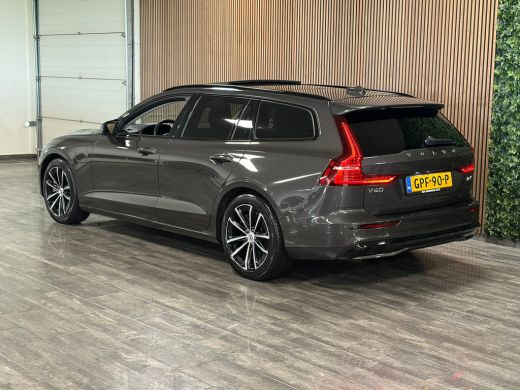 Volvo  V60 T6 AWD Recharge Ultra Dark | Trekhaak | Schuifdak | Head-Up Display | Harman Kardon | Adaptieve C... ActivLease financial lease