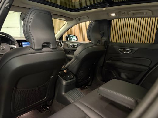 Volvo  V60 T6 AWD Recharge Ultra Dark | Trekhaak | Schuifdak | Head-Up Display | Harman Kardon | Adaptieve C... ActivLease financial lease