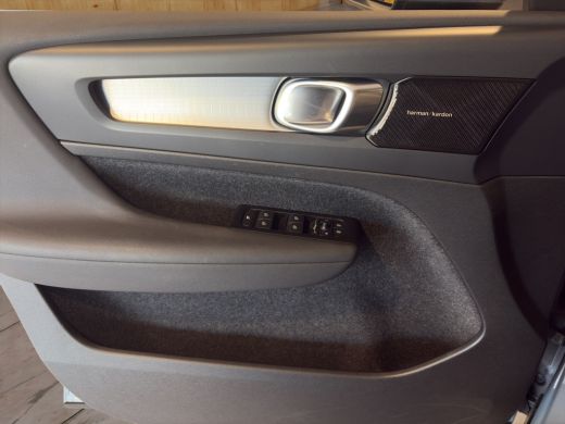 Volvo  XC40 1.5 T5 Recharge Inscription Expression | Keyless entry | Harman kardon | DAB | Camera | Cruise co... ActivLease financial lease