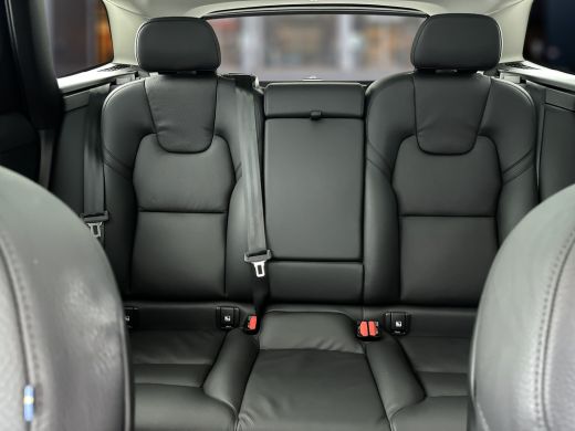 Volvo  XC60 T6 Recharge Core Bright Long Range | 20" | Leder | Elektr. verst. Stoelen | Parkeercamera | Stoel... ActivLease financial lease