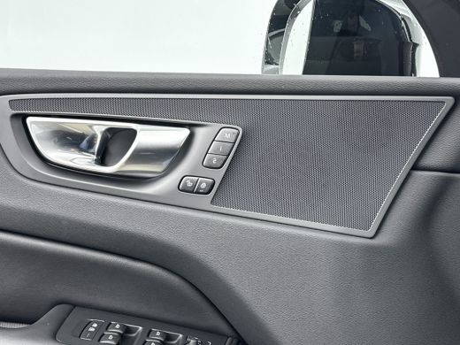 Volvo  XC60 T6 Recharge Core Bright Long Range | 20" | Leder | Elektr. verst. Stoelen | Parkeercamera | Stoel... ActivLease financial lease