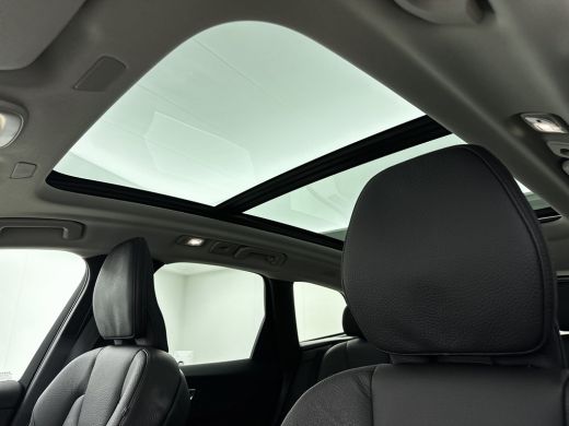 Volvo  XC60 T6 Recharge Core Bright Long Range | 20" | Leder | Elektr. verst. Stoelen | Parkeercamera | Stoel... ActivLease financial lease