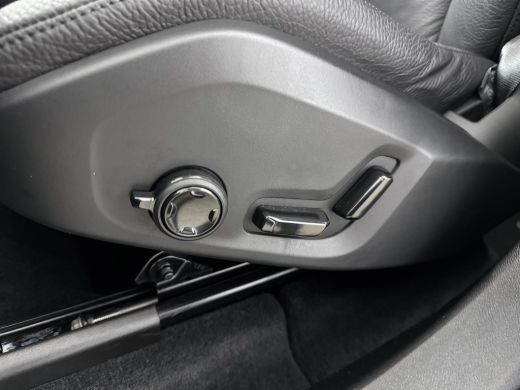 Volvo  XC60 T6 Recharge Core Bright Long Range | 20" | Leder | Elektr. verst. Stoelen | Parkeercamera | Stoel... ActivLease financial lease