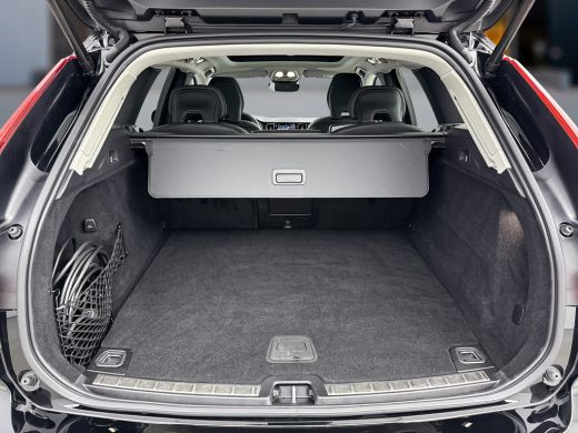 Volvo  XC60 T6 Recharge Core Bright Long Range | 20" | Leder | Elektr. verst. Stoelen | Parkeercamera | Stoel... ActivLease financial lease