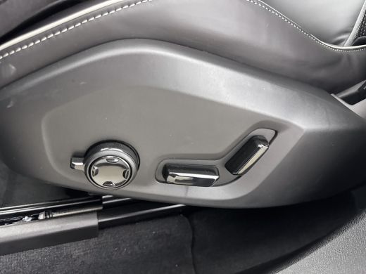 Volvo  XC60 T6 Recharge Ultra Black Edition | 21" | Luchtvering | Head-Up | Panoramadak | Harman Kardon | Led... ActivLease financial lease