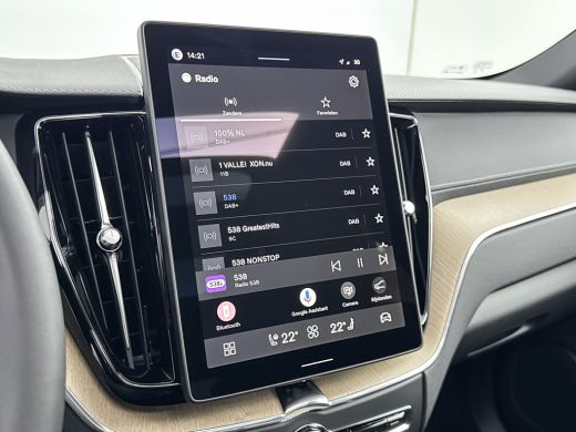 Volvo  XC60 T8 Recharge Ultra Dark | 21" | Luchtvering | Geventileerd Nappa | Massagestoelen | Bowers & Wilki... ActivLease financial lease