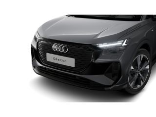 Audi Q4 e-tron S edition Competition | Achterklep, automatisch bedienbaar | Achteruitrijcamera | Adaptive cruise...