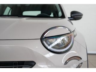 Fiat 600 1.2 Hybrid Urban | Camera | Climate Controle | Dodehoeksensoren | Parkeersensoren | Apple Carplay...