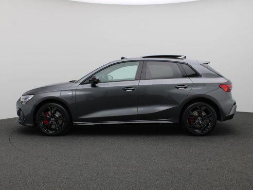 Audi A3 Sportback 45 TFSI e S edition Competition 272PK S-Tronic Pano-Schuifdak, Leder, Led matrix, memor... ActivLease financial lease