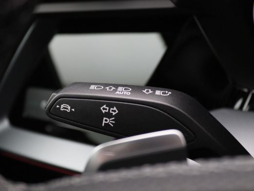 Audi A3 Sportback 45 TFSI e S edition Competition 272PK S-Tronic Pano-Schuifdak, Leder, Led matrix, memor... ActivLease financial lease