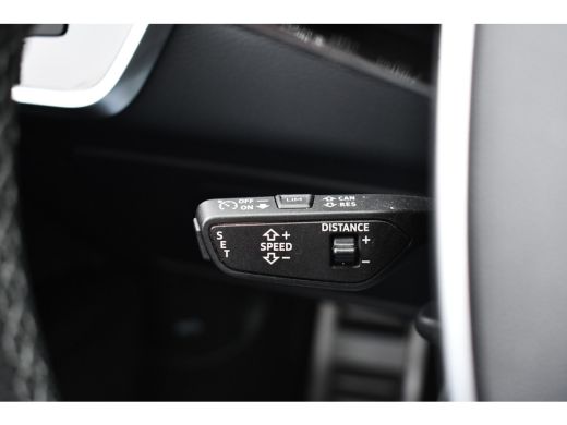 Audi A6 Limousine 55 TFSI e quattro Competition Pano Ultra-blau HUD ACC B&O ActivLease financial lease
