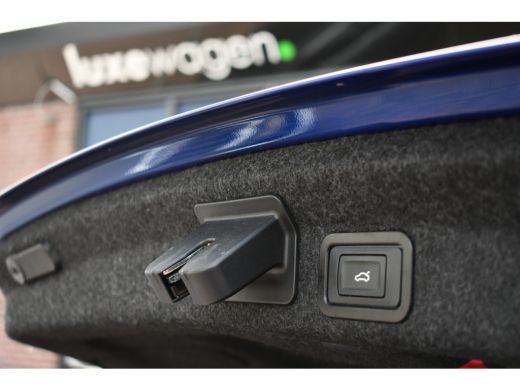 Audi A6 Limousine 55 TFSI e quattro Competition Pano Ultra-blau HUD ACC B&O ActivLease financial lease