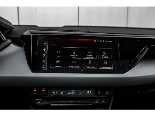 Audi e-tron GT 97 kWh 370 kW / 503 pk | Achterklep, automatisch bedienbaar | Audi sound system | Audi virtual co... ActivLease financial lease