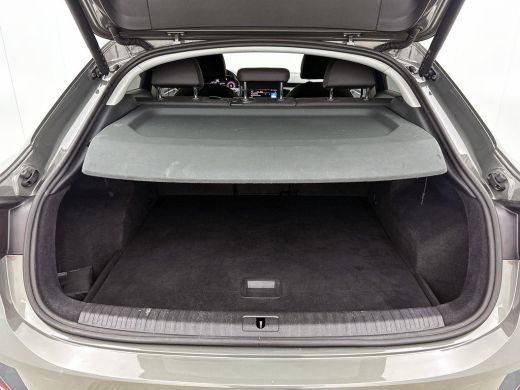 Audi Q3 35 TFSI 150PK S Line CAMERA | EL-ACHTERKLEP | KEYLESS ActivLease financial lease