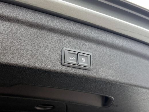 Audi Q3 35 TFSI 150PK S Line CAMERA | EL-ACHTERKLEP | KEYLESS ActivLease financial lease
