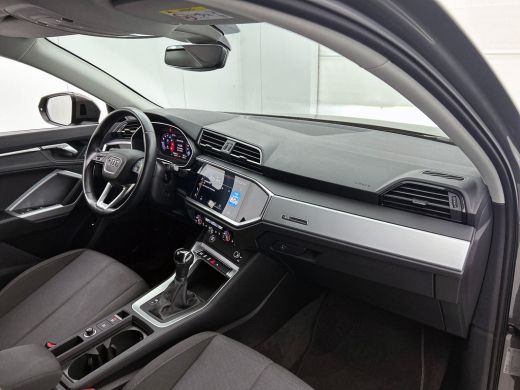 Audi Q3 35 TFSI 150PK S Line CAMERA | EL-ACHTERKLEP | KEYLESS ActivLease financial lease