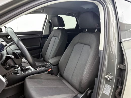 Audi Q3 35 TFSI 150PK S Line CAMERA | EL-ACHTERKLEP | KEYLESS ActivLease financial lease