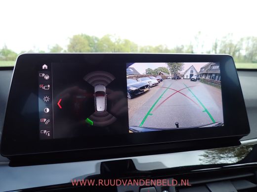 BMW X1 25e X-DRIVE HEADUP / SPORTLEER / TREKHAAK / CAMERA ActivLease financial lease