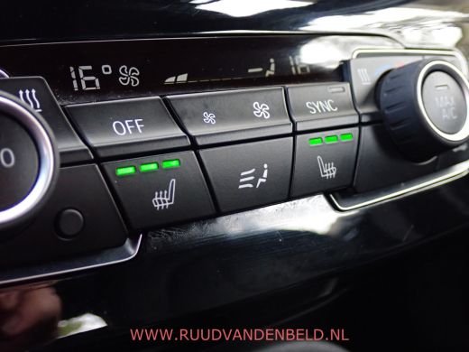 BMW X1 25e X-DRIVE HEADUP / SPORTLEER / TREKHAAK / CAMERA ActivLease financial lease