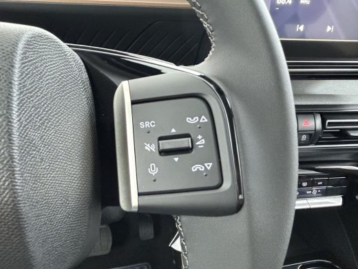 Citroën C3 Aircross Plus | Achteruitrijcamera | Extra getinte achterste zijruiten en achterruit | Koplampen met ECO L... ActivLease financial lease