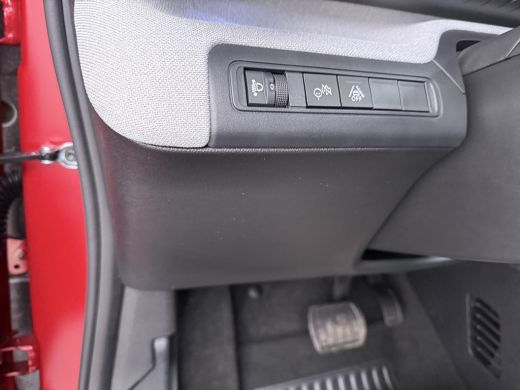 Citroën C3 Aircross Plus | Achteruitrijcamera | Extra getinte achterste zijruiten en achterruit | Koplampen met ECO L... ActivLease financial lease