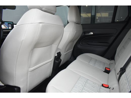 Fiat 600 1.2 Hybrid La Prima 8 Jaar Garantie! | Massage | Vol-Leder | Adaptive Cruise | Elektr. Stoelen | ... ActivLease financial lease